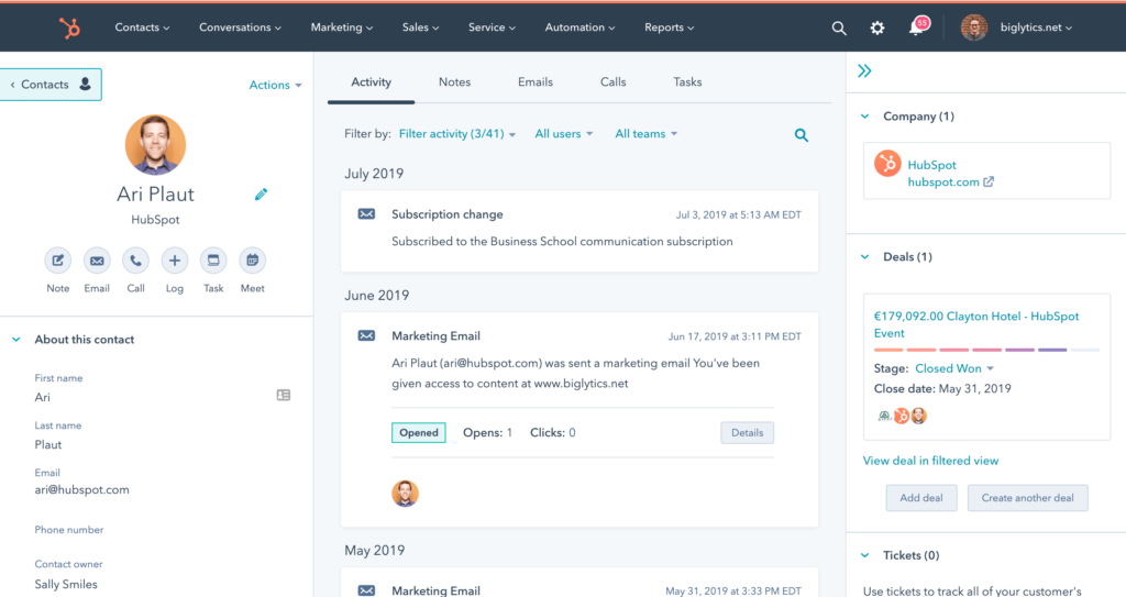 HubSpot CRM